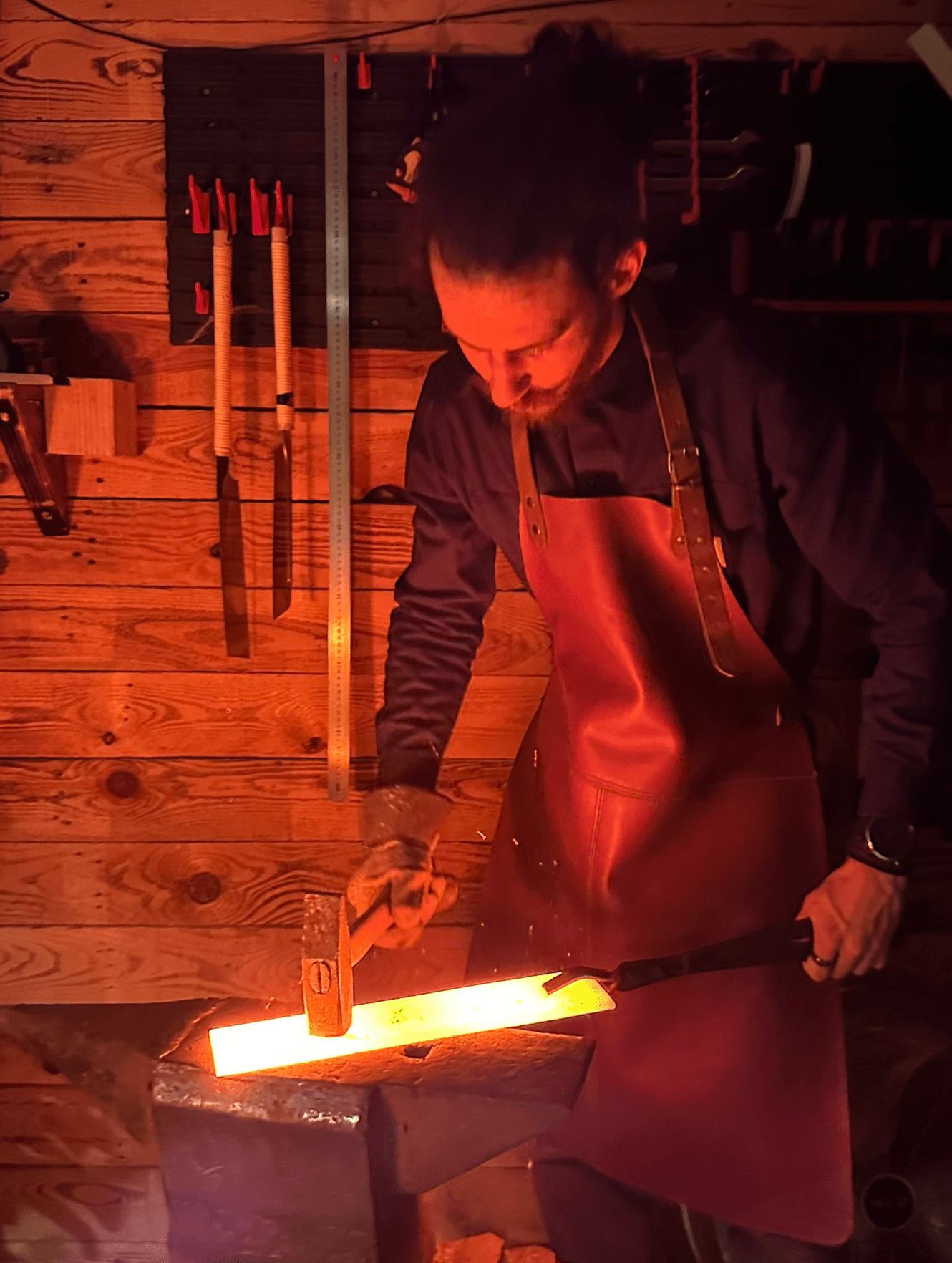 Forging a knife